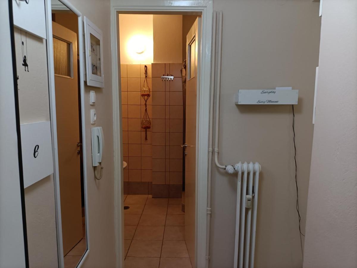 Appartement Urban Studio à Athènes Extérieur photo